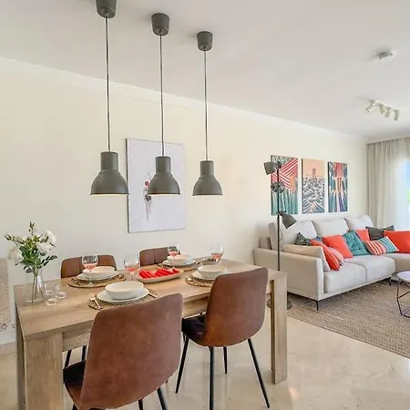 Espectacular Apartamento En Primera Linea De Playa * Estepona