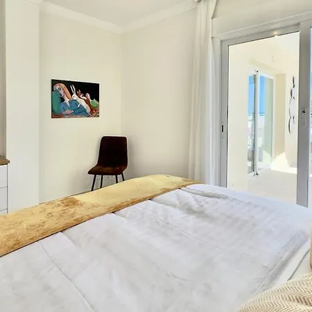 Espectacular Apartamento En Primera Linea De Playa *