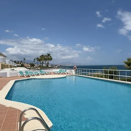 Espectacular Apartamento En Primera Linea De Playa * Estepona