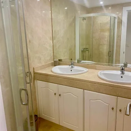 Espectacular Apartamento En Primera Linea De Playa Apartment Estepona